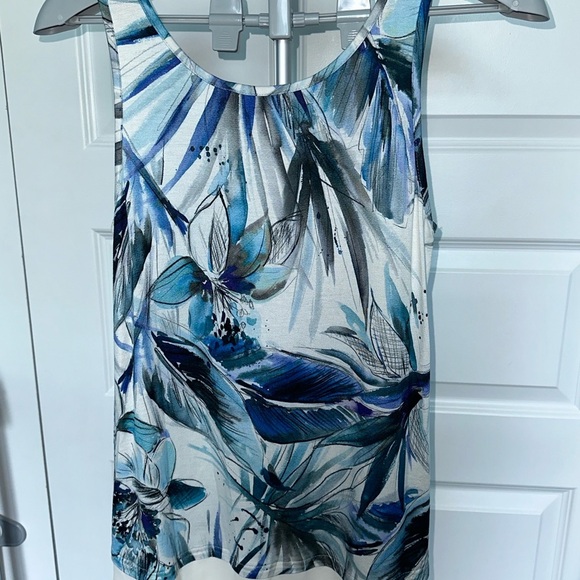 Karen Kane Sea Glass Stretch Jersey Tropical Tank - Picture 2 of 5